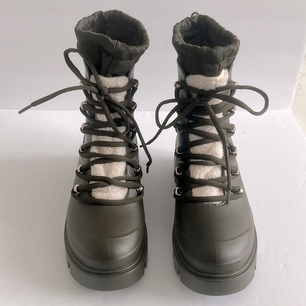 Marc Fisher $239 Women’s Weatherproof Lug Sole Military Green Boots Size 5 NWT - Picture 3 of 6